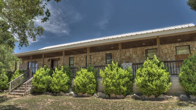 121 David Rankin Rd, Leakey, TX 78873