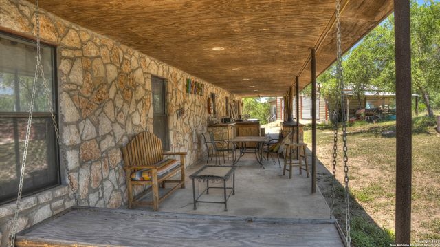 121 David Rankin Rd, Leakey, TX 78873