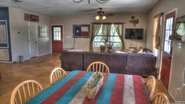 121 David Rankin Rd, Leakey, TX 78873