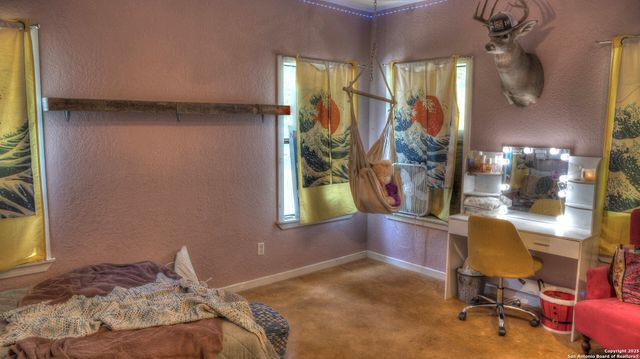 121 David Rankin Rd, Leakey, TX 78873