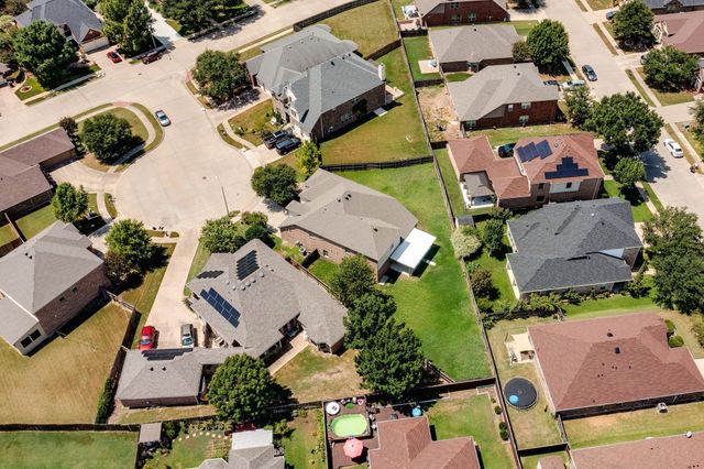 2848 Willow Glen Court, Grand Prairie, TX 75052