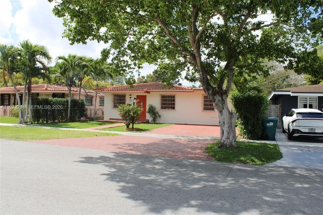 3040 SW 69th Ave, Miami, FL 33155
