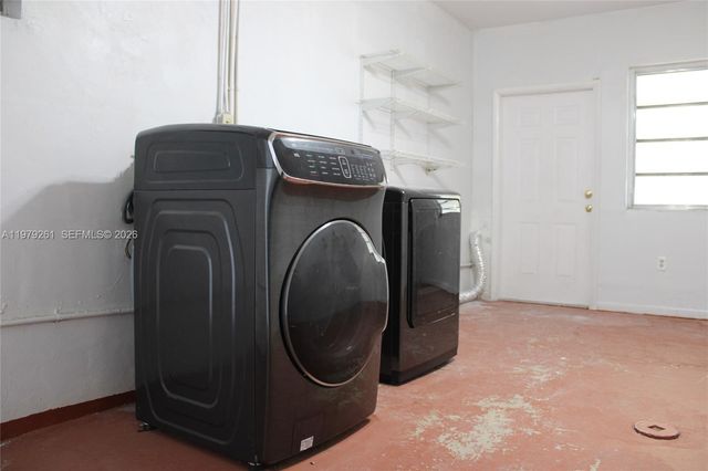 3040 SW 69th Ave, Miami, FL 33155