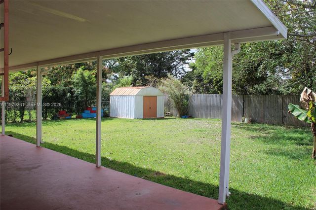 3040 SW 69th Ave, Miami, FL 33155