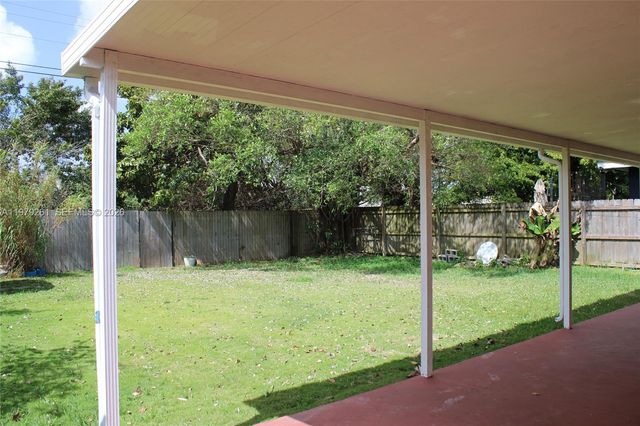 3040 SW 69th Ave, Miami, FL 33155