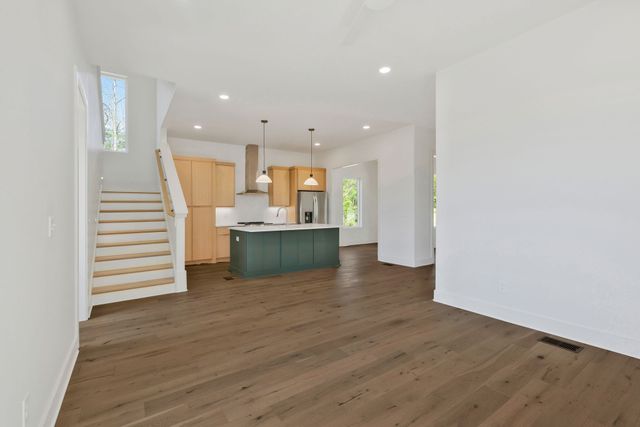 2310 Ilolo St, Nashville, TN 37207