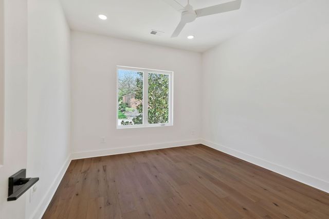 2310 Ilolo St, Nashville, TN 37207