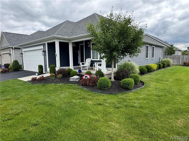 69 Grambo Drive, Lancaster, NY 14086