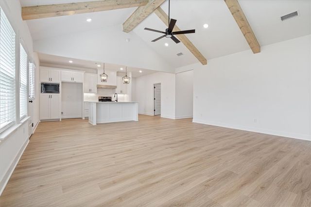 6807 SW Orange Avenue, Bentonville, AR 72713