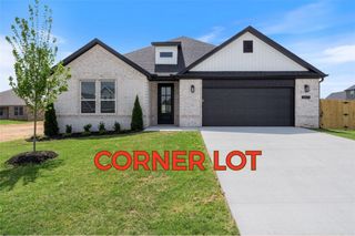 6807 SW Orange Avenue, Bentonville, AR 72713