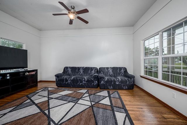 1210 Barnett Avenue, Kansas City, KS 66102