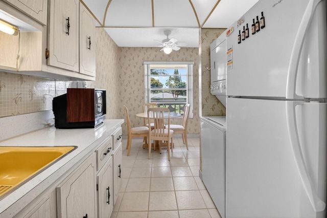 1150 Mahogany Way 203, Delray Beach, FL 33445