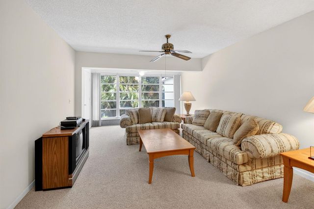 1150 Mahogany Way 203, Delray Beach, FL 33445