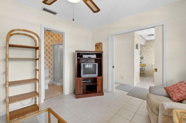 1150 Mahogany Way 203, Delray Beach, FL 33445