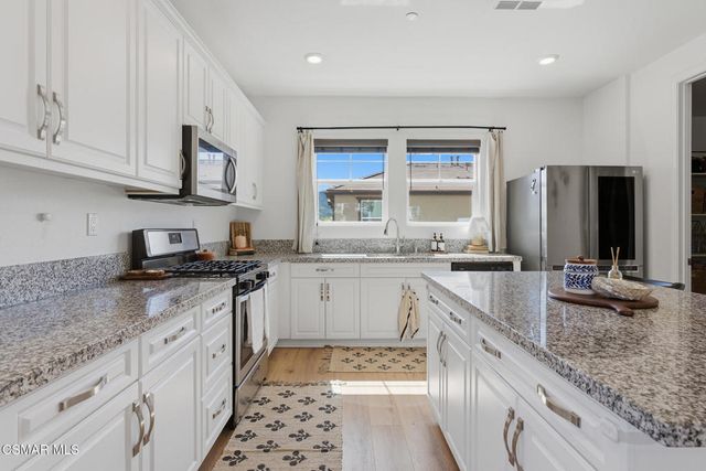 512 Mulberry Lane, Fillmore, CA 93015