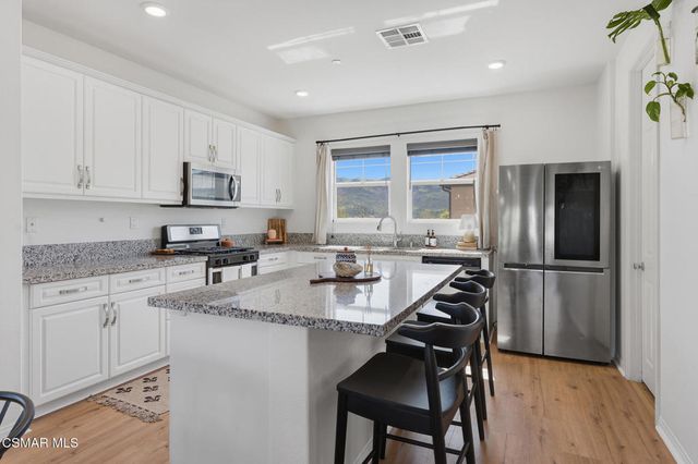 512 Mulberry Lane, Fillmore, CA 93015