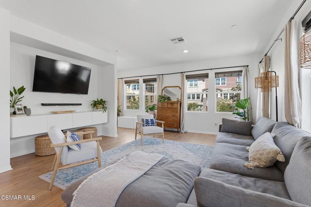 512 Mulberry Lane, Fillmore, CA 93015