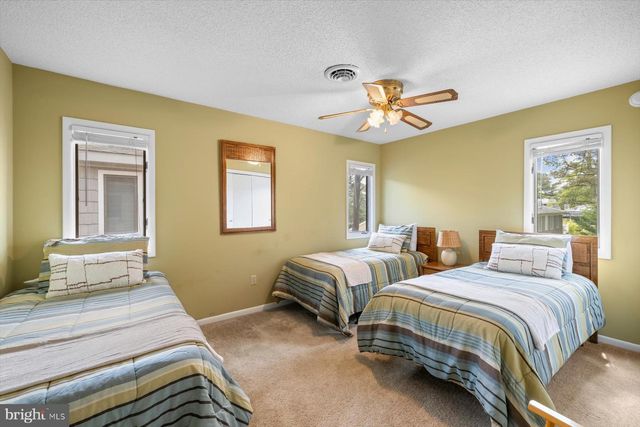 206 WELLINGTON PKWY, Bethany Beach, DE 19930
