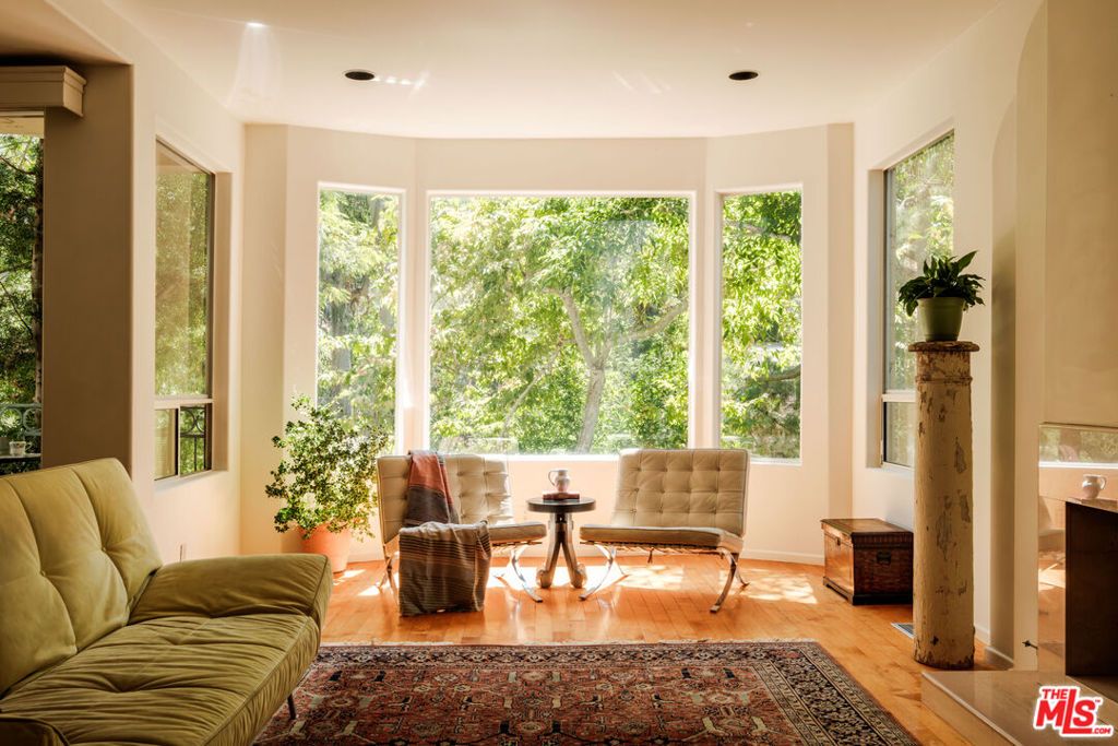 10055 Reevesbury Drive, Beverly Hills, CA 90210 — exterior