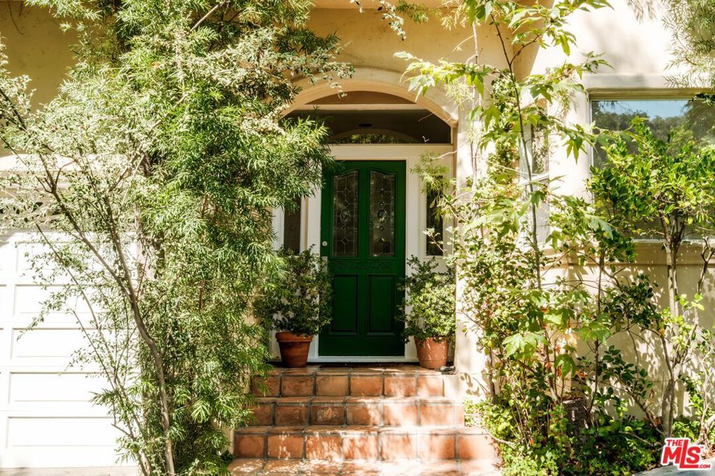 10055 Reevesbury Drive, Beverly Hills, CA 90210 — photo 3