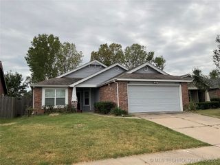 2101 E Concord Street, Broken Arrow, OK 74012