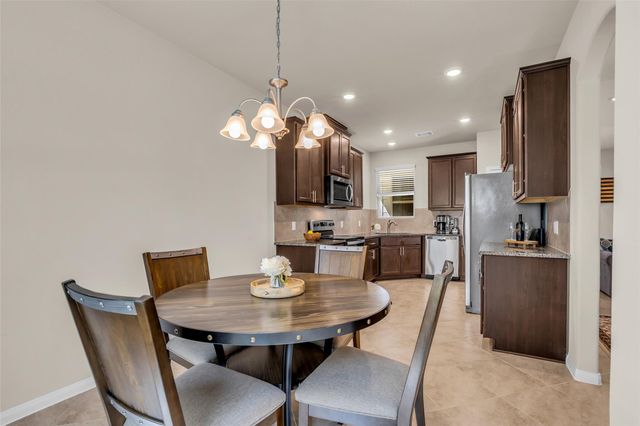 2923 Whitman Drive, Montgomery, TX 77356