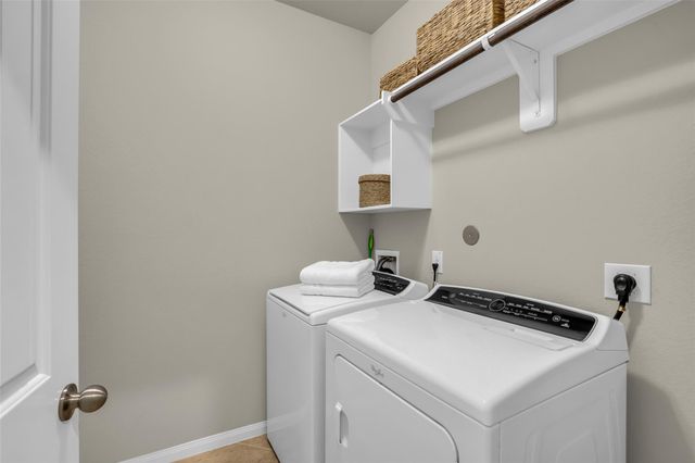 2923 Whitman Drive, Montgomery, TX 77356