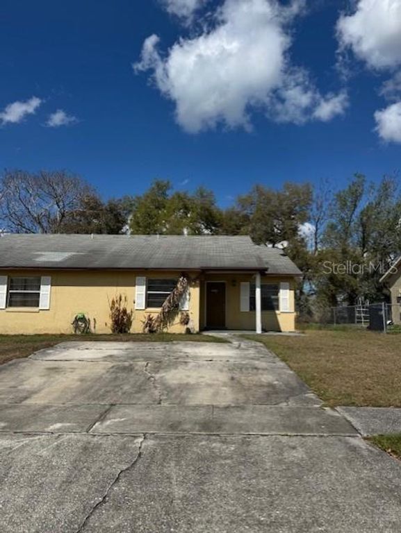 9843 RIVER PINES COURT, Orlando, FL 32825