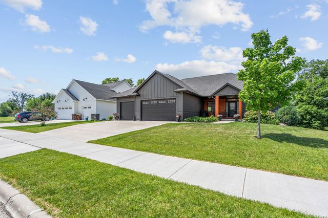 702 Eastland Avenue SE, New Prague, MN 56071