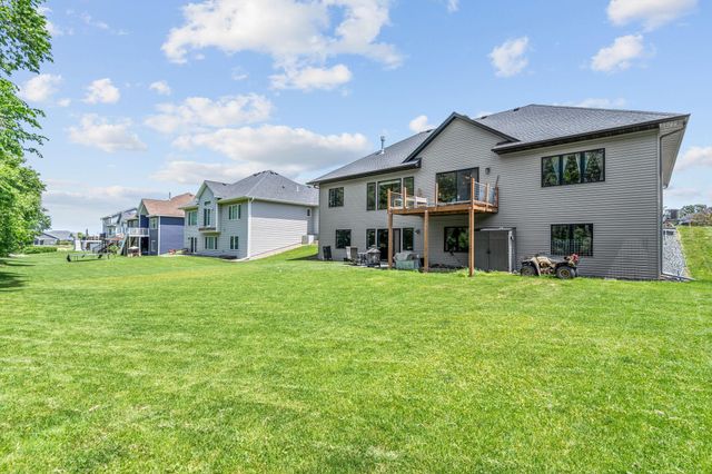 702 Eastland Avenue SE, New Prague, MN 56071