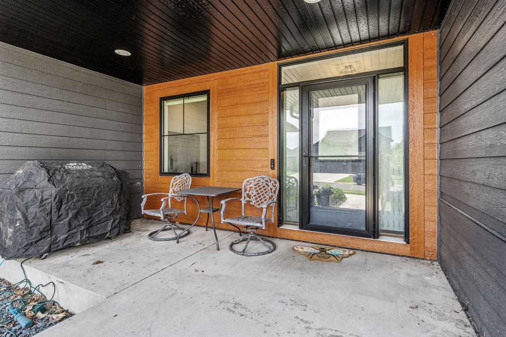 702 Eastland Avenue SE, New Prague, MN 56071 — photo 5