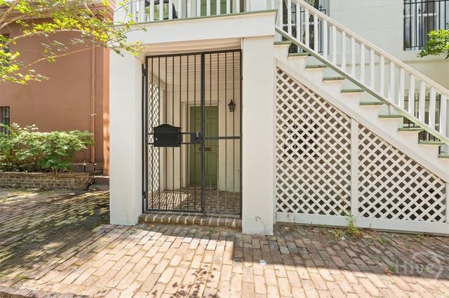 205 W Huntingdon Street A, Savannah, GA 31401