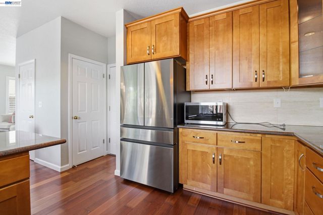 672 Greylyn Dr, San Ramon, CA 94583