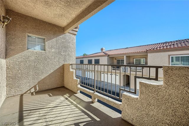 1851 Hillpointe Road 2424, Henderson, NV 89074