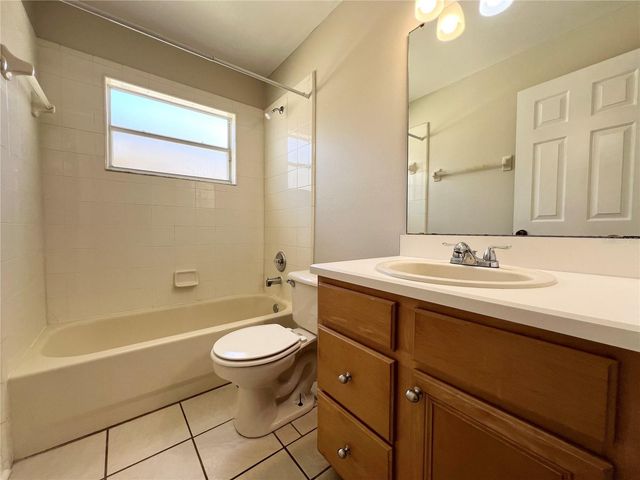 202 WOODBURY PINES CIRCLE, Orlando, FL 32828