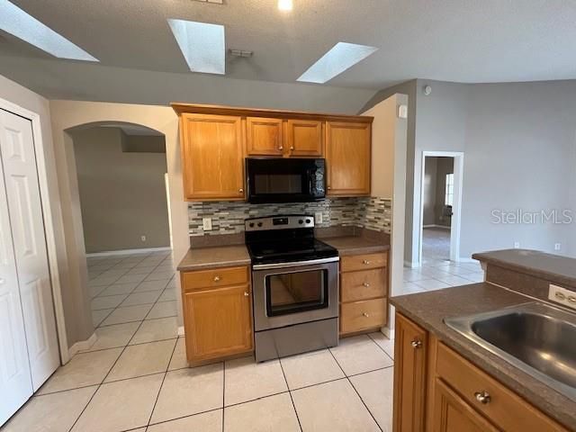 202 WOODBURY PINES CIRCLE, Orlando, FL 32828