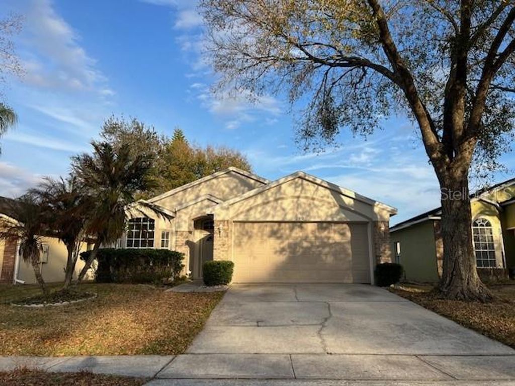 202 WOODBURY PINES CIRCLE, Orlando, FL 32828