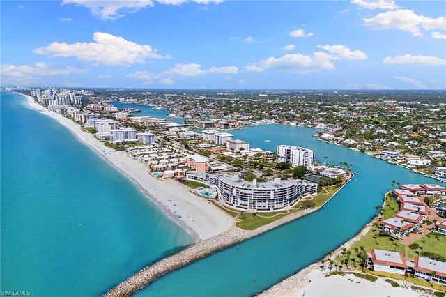 2400 Gulf Shore BLVD N # 305, Naples, FL 34103