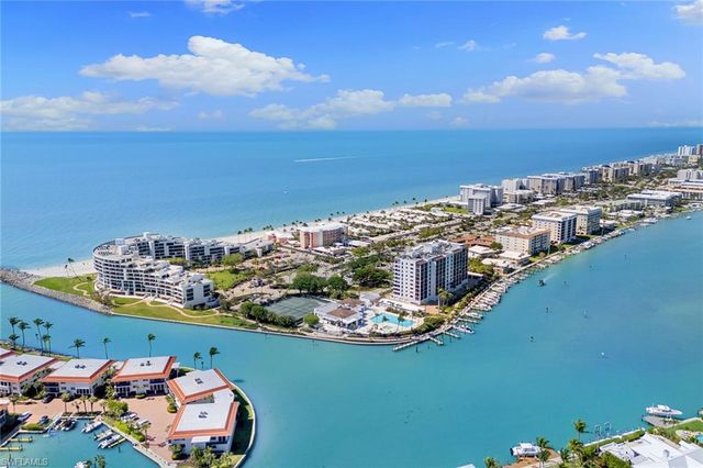 2400 Gulf Shore BLVD N # 305, Naples, FL 34103