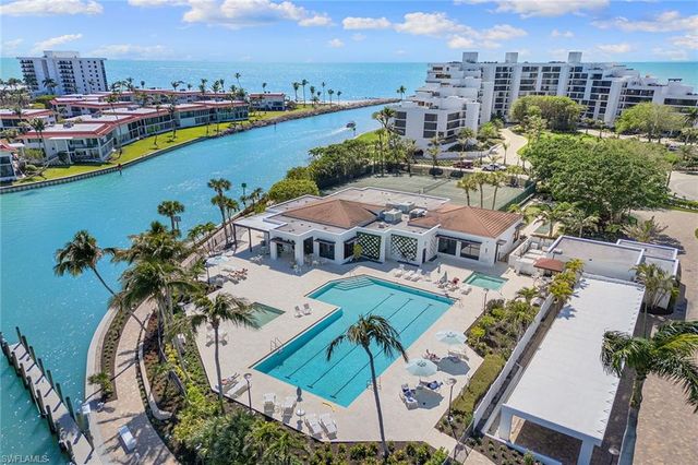 2400 Gulf Shore BLVD N # 305, Naples, FL 34103