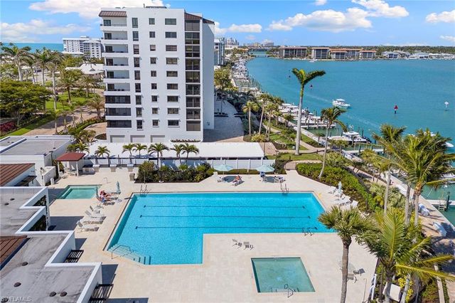 2400 Gulf Shore BLVD N # 305, Naples, FL 34103