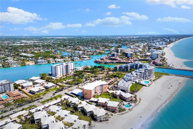 2400 Gulf Shore BLVD N # 305, Naples, FL 34103