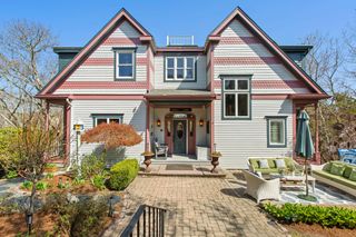 10 Somerset Road, Provincetown, MA 02657