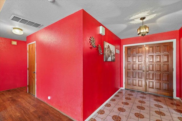 6221 Yuma Way, Manteca, CA 95336