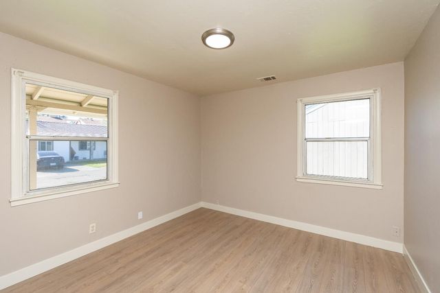 2324 N Edison Ave, Sacramento, CA 95821