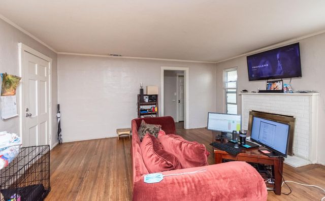 2324 N Edison Ave, Sacramento, CA 95821