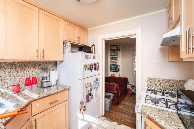 2324 N Edison Ave, Sacramento, CA 95821