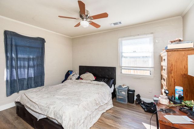 2324 N Edison Ave, Sacramento, CA 95821