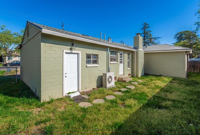 2324 N Edison Ave, Sacramento, CA 95821