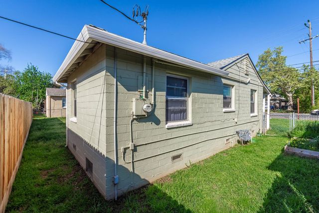 2324 N Edison Ave, Sacramento, CA 95821